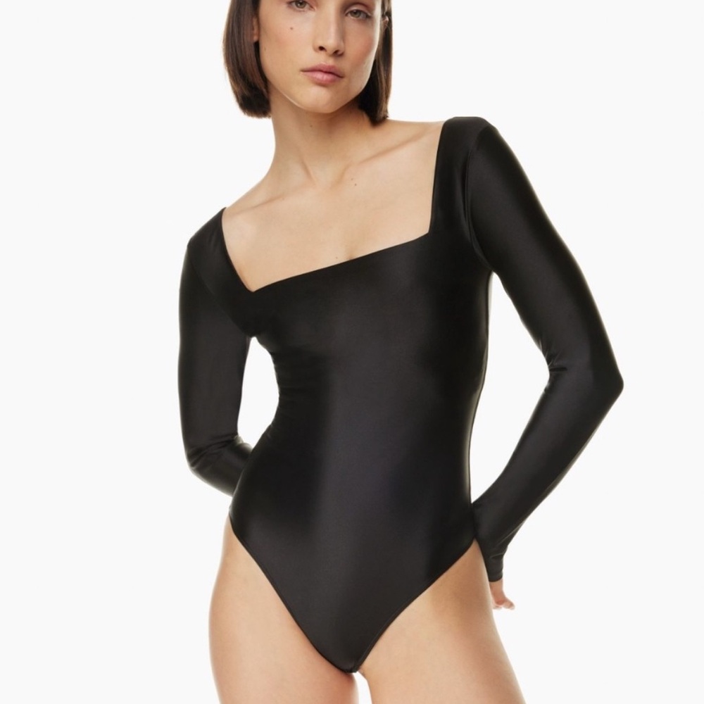 Babaton Black Long-Sleeve Square-Neck Bodysuit